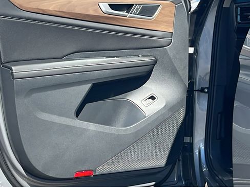 New 2026 Volkswagen Atlas SE FWD image 23