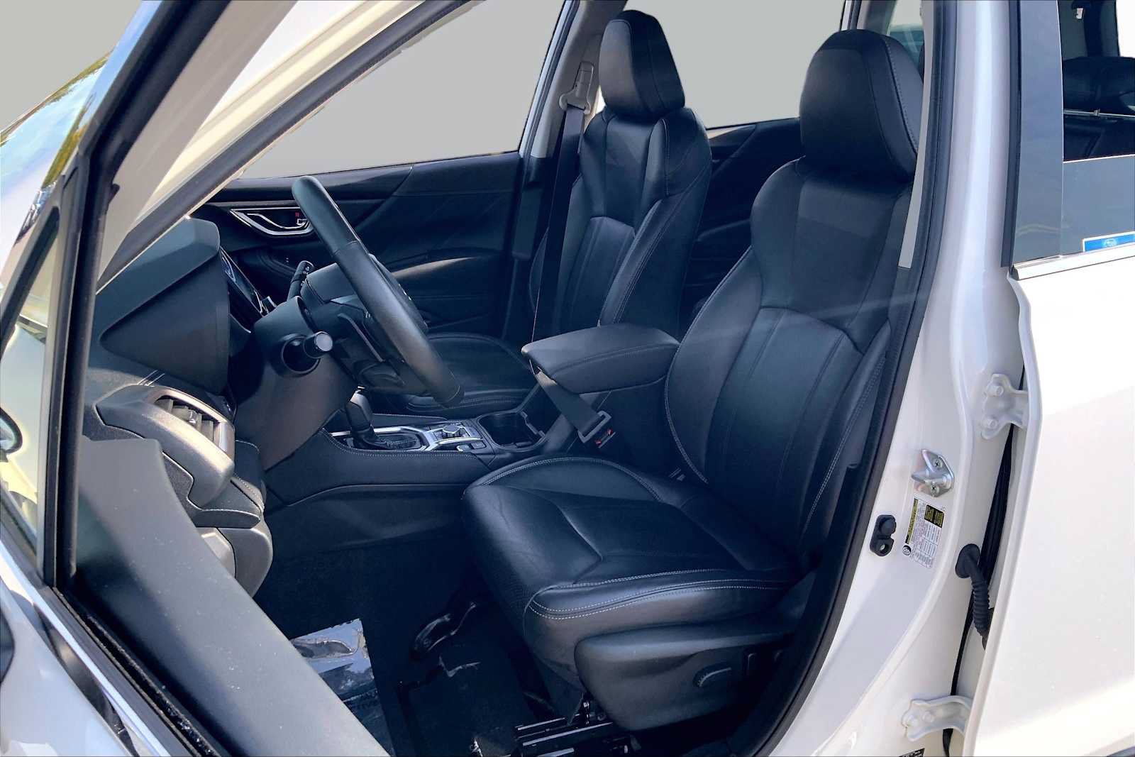 Certified 2023 Subaru Forester Touring AWD/4WD image 9