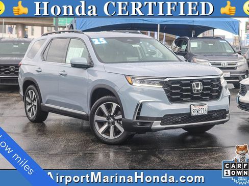 Used 2025 Honda Pilot Touring image 1