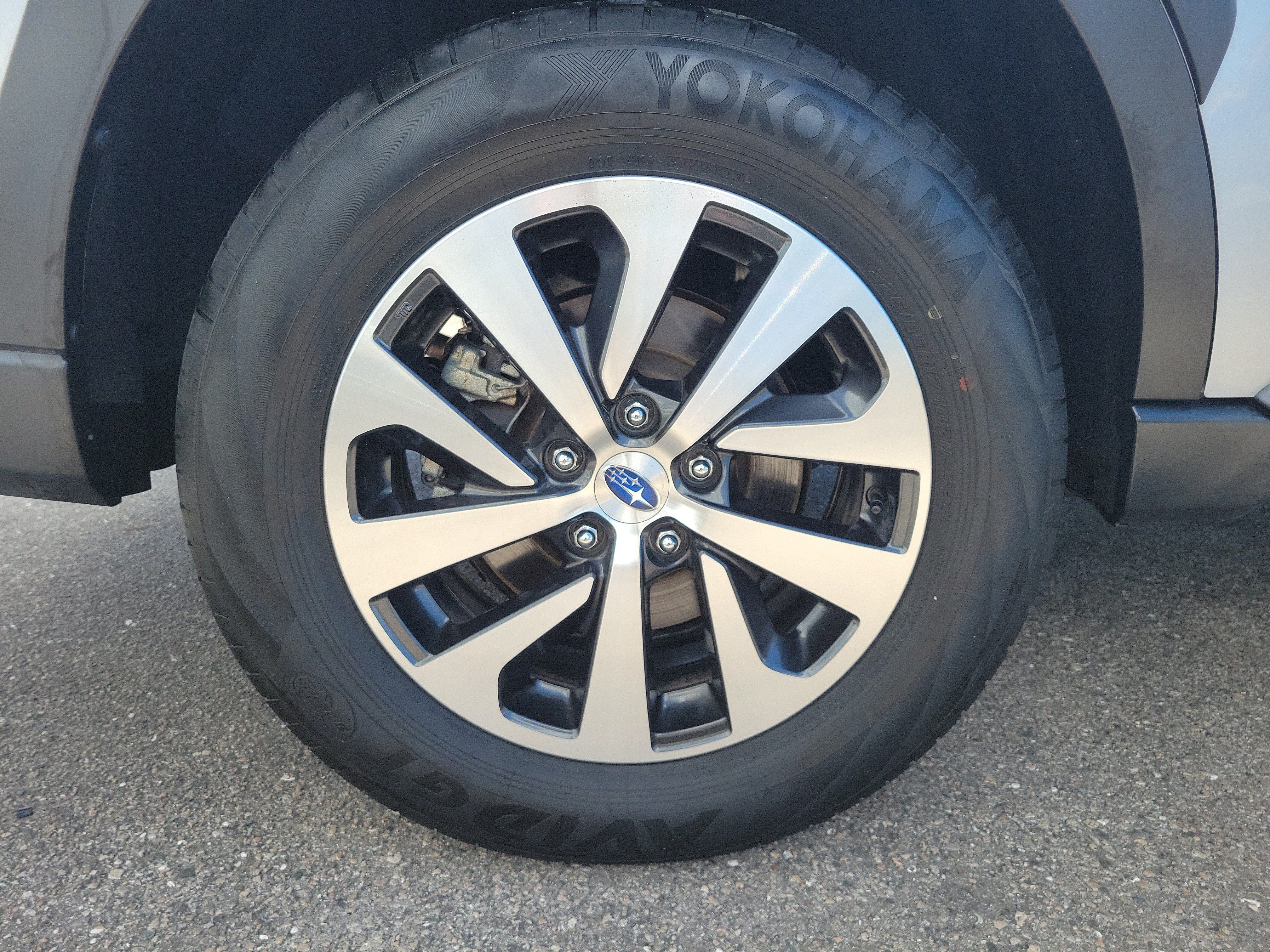 Used 2024 Subaru Outback Premium AWD/4WD image 7