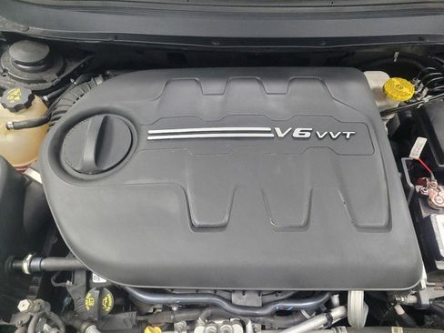 Used 2018 Jeep Cherokee Limited AWD/4WD image 30