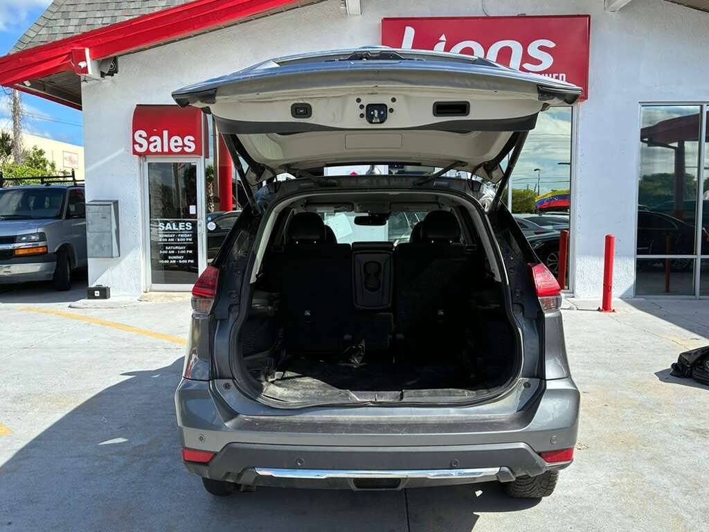 Used 2019 Nissan Rogue SL AWD/4WD image 9
