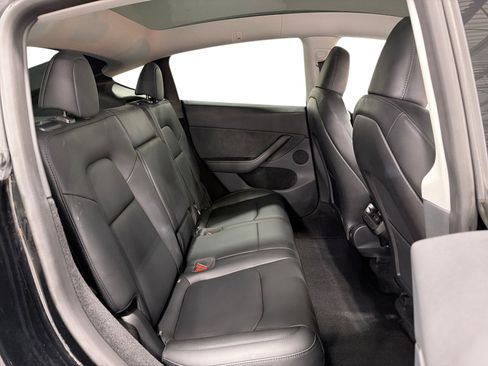 Used 2023 Tesla Model Y AWD image 11
