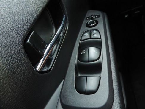Certified 2024 Nissan Kicks SR w/ SR Premium Package FWD image 26