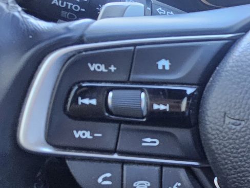 Used 2018 Honda Accord Sport image 14