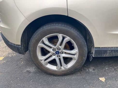 Used 2018 Ford Edge Titanium w/ Technology Package image 8