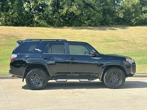 Used 2020 Toyota 4Runner TRD Off-Road Premium w/ Moonroof Package AWD/4WD image 8