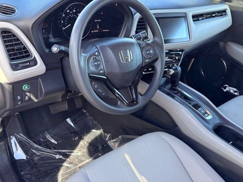 Certified 2022 Honda HR-V EX image 17