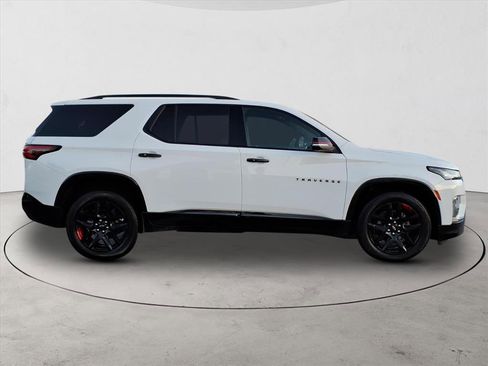 Certified 2024 Chevrolet Traverse Premier w/ Redline Edition image 4