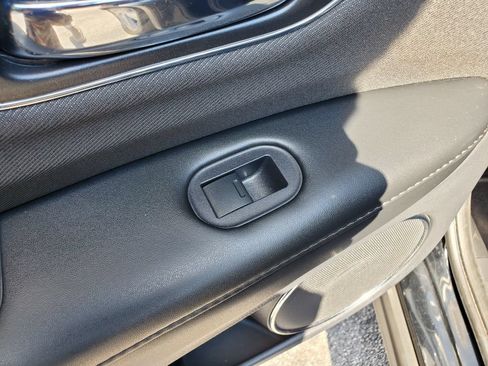 Used 2020 Honda HR-V EX image 14