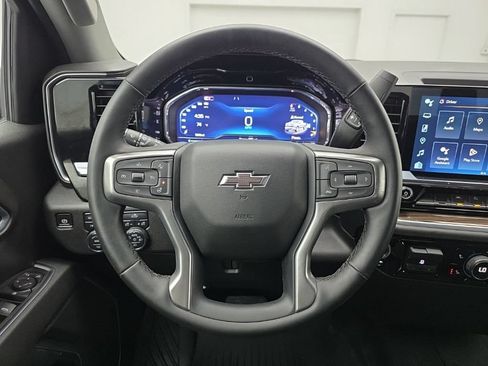 Used 2025 Chevrolet Silverado 1500 RST w/ Z71 Off-Road Package AWD/4WD image 24