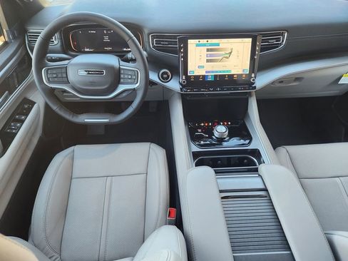 New 2026 Jeep Grand Wagoneer 4WD w/ Premium Group I image 24