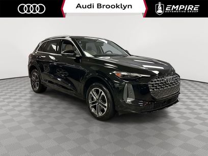 Used 2025 Audi Q5 Premium w/ Convenience Package