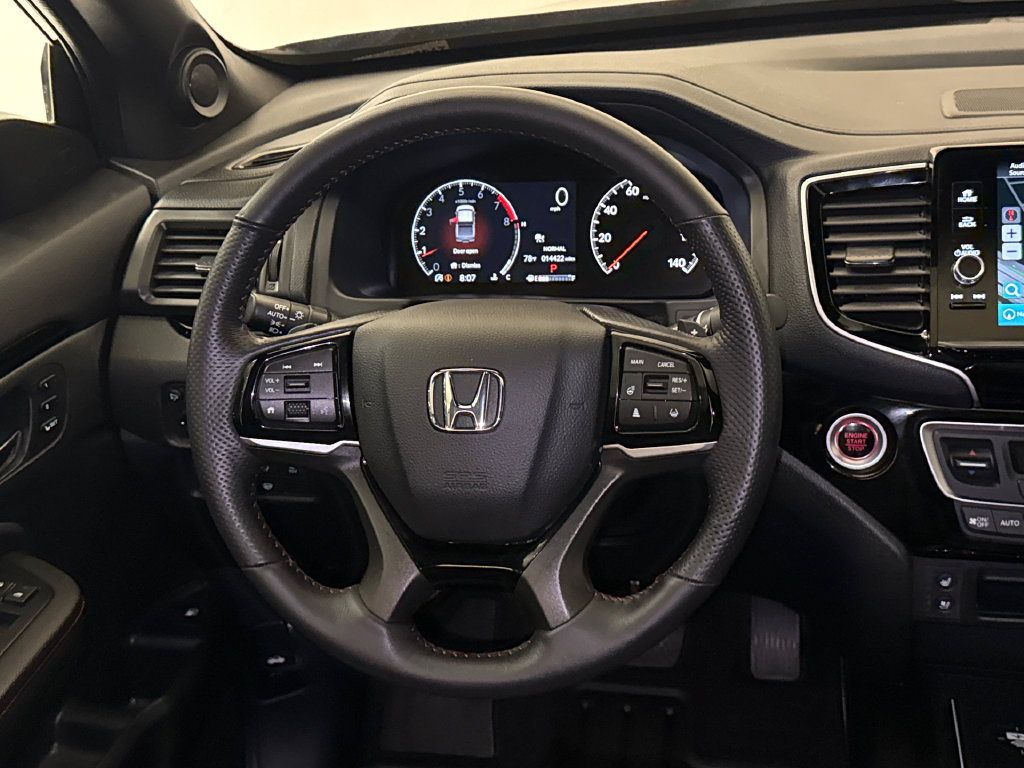 Certified 2025 Honda Ridgeline Black Edition image 14