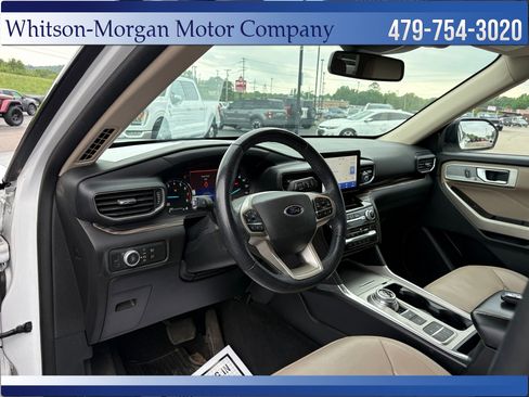 Used 2021 Ford Explorer Limited w/ Equipment Group 301A RWD image 10