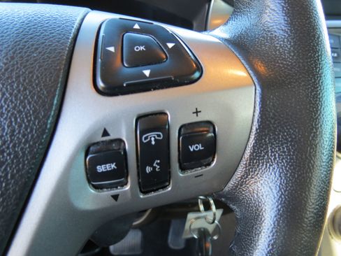 Used 2018 Ford Flex SE image 12