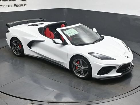 New 2027 Chevrolet Corvette Stingray Coupe w/ 1LT RWD image 29