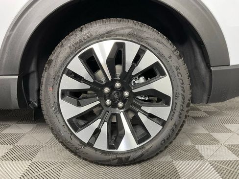 New 2026 Ford Explorer Platinum w/ LUX Leather Package AWD/4WD image 10