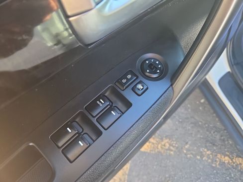 Used 2014 Kia Sorento LX image 14