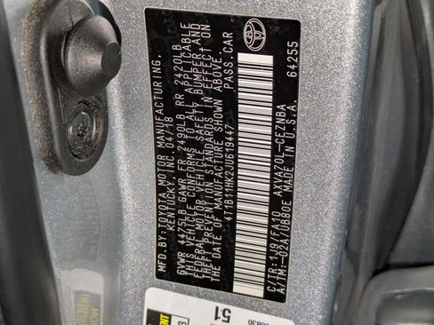 Used 2018 Toyota Camry LE FWD image 25
