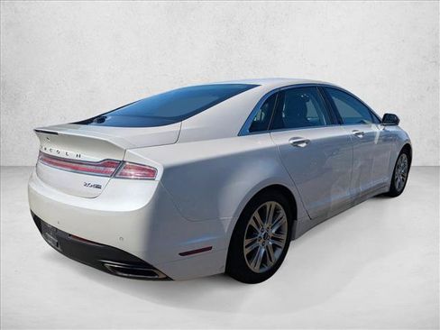 Used 2016 Lincoln MKZ AWD image 4