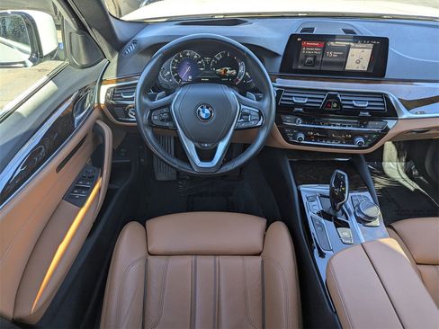 Used 2019 BMW 530i xDrive w/ Convenience Package image 7