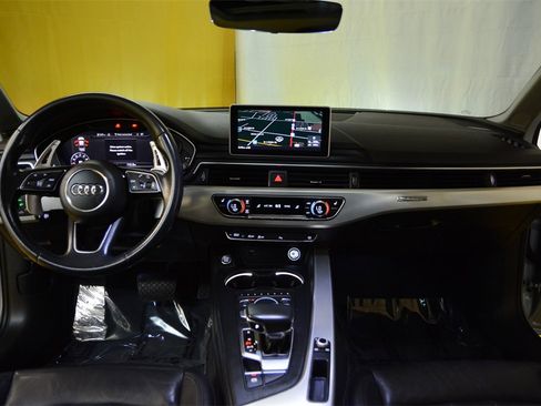 Used 2018 Audi A4 2.0T Premium Plus image 2