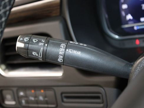Used 2023 Chevrolet Tahoe Premier RWD image 40
