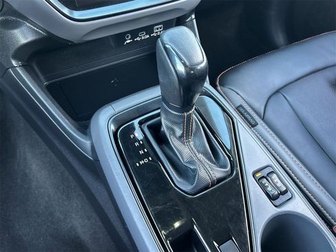 Used 2019 Toyota RAV4 LE w/ Carpet Mat Package image 26