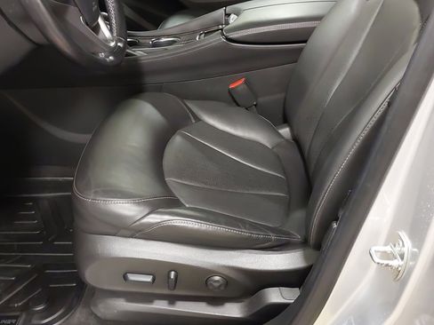 Used 2019 Buick Envision Essence image 22