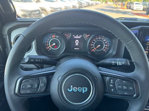 Certified 2025 Jeep Wrangler Sport AWD/4WD image 20