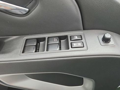 Used 2023 Nissan Frontier SV w/ SV Convenience Package RWD image 31