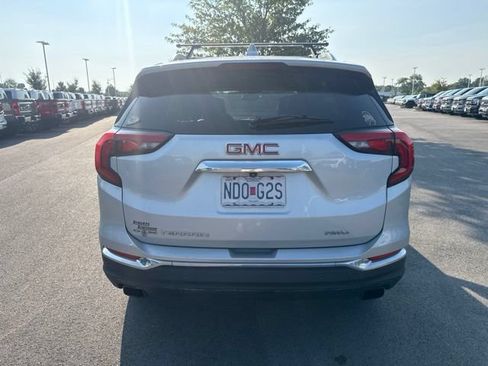 Used 2019 GMC Terrain SLT w/ Preferred Package AWD/4WD image 5