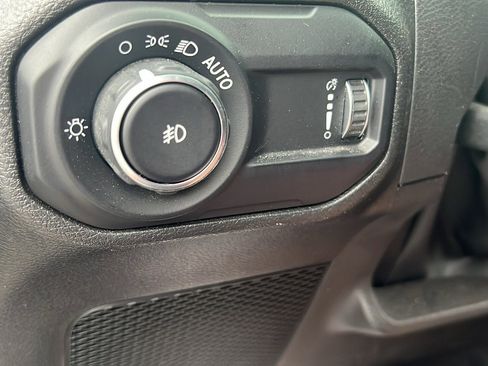 Used 2023 Jeep Wrangler Sport S image 15