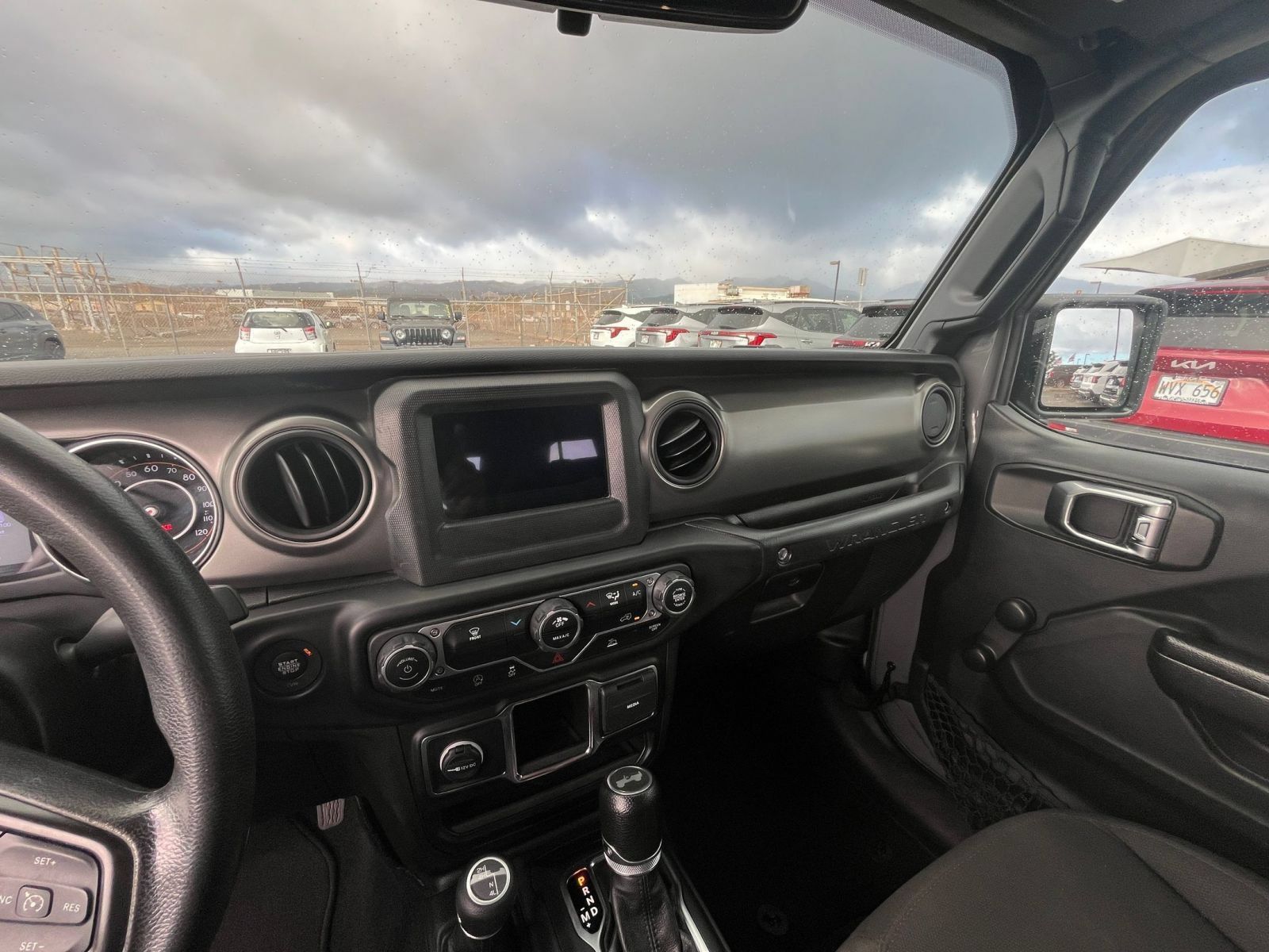 Used 2023 Jeep Wrangler Unlimited Sport AWD/4WD image 31