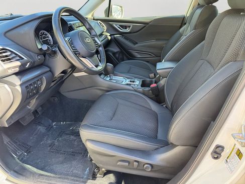 Used 2023 Subaru Forester Premium image 15