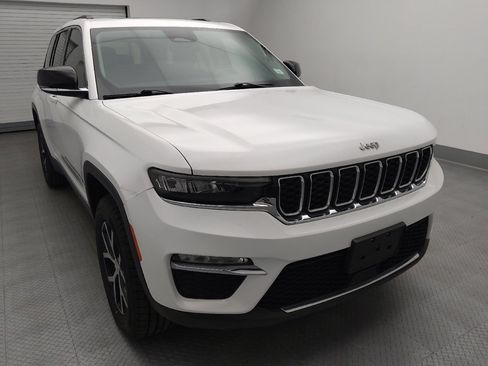 Used 2023 Jeep Grand Cherokee Limited AWD/4WD image 14