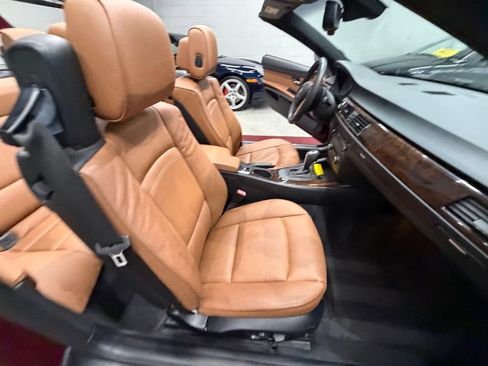 Used 2010 BMW 328i Convertible RWD image 31