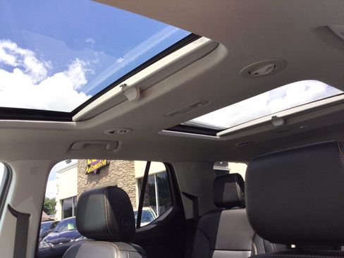 Used 2018 Chevrolet Traverse LT AWD/4WD image 47