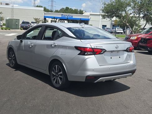 Used 2024 Nissan Versa SV FWD image 7