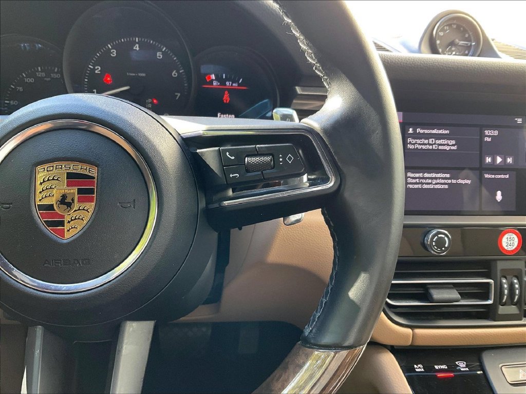 Certified 2022 Porsche Macan AWD/4WD image 24