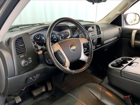 Used 2009 Chevrolet Silverado 2500 LT w/ Suspension Package, Off-Road image 14