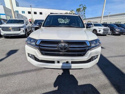 Used 2021 Toyota Land Cruiser Heritage Edition image 3