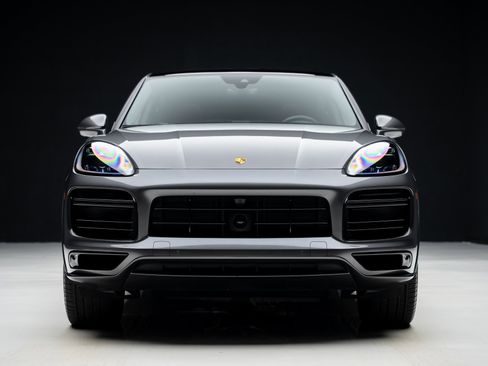 Used 2023 Porsche Cayenne Turbo image 7