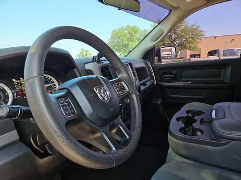 Used 2019 RAM 1500 Express w/ Express Value Package AWD/4WD image 10