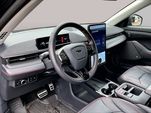 Certified 2025 Ford Mustang Mach-E Premium w/ Sport Appearance Package AWD/4WD image 17