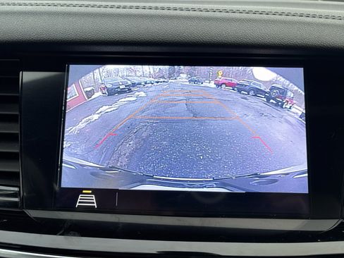 Used 2019 Buick Regal Avenir w/ Driver Confidence Package II image 17