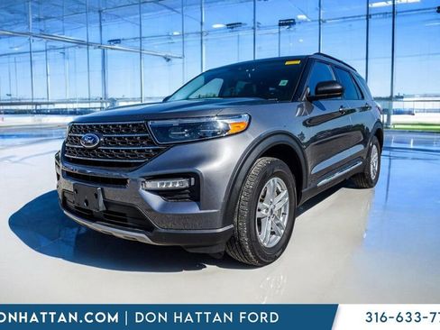 Used 2022 Ford Explorer XLT w/ Equipment Group 202A image 31