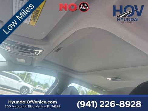 Used 2024 Hyundai Elantra Limited FWD image 7