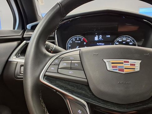 Certified 2025 Cadillac XT5 Premium Luxury image 30